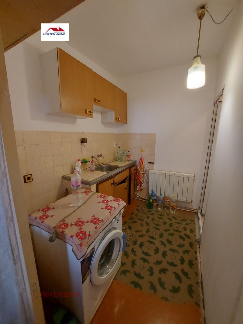 Продава  Етаж от къща град Шумен , Военно училище , 80 кв.м | 13703167 - изображение [4]