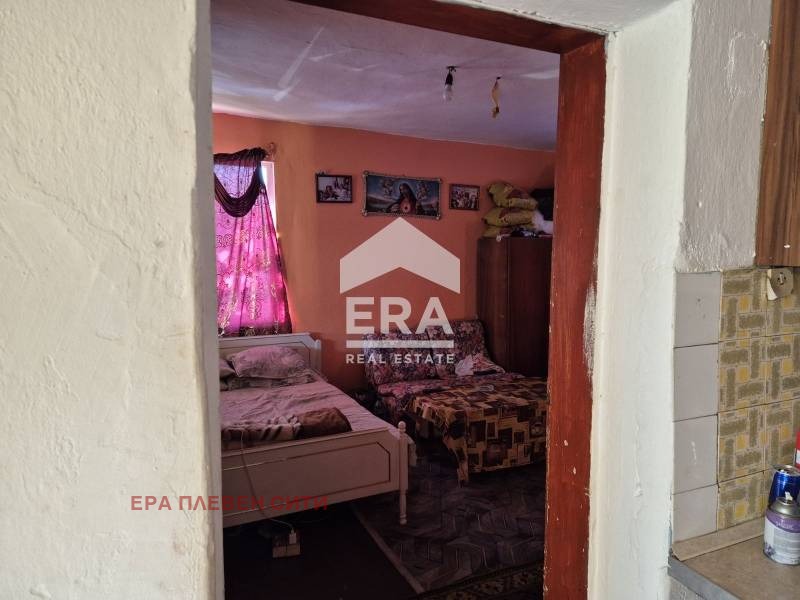 Продава КЪЩА, гр. Долни Дъбник, област Плевен, снимка 6 - Къщи - 52271637