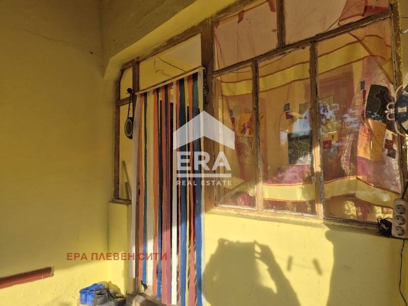 Продава КЪЩА, гр. Долни Дъбник, област Плевен, снимка 3 - Къщи - 52271637