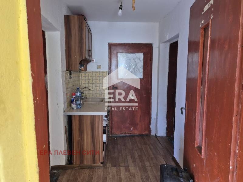 Продава КЪЩА, гр. Долни Дъбник, област Плевен, снимка 5 - Къщи - 52271637