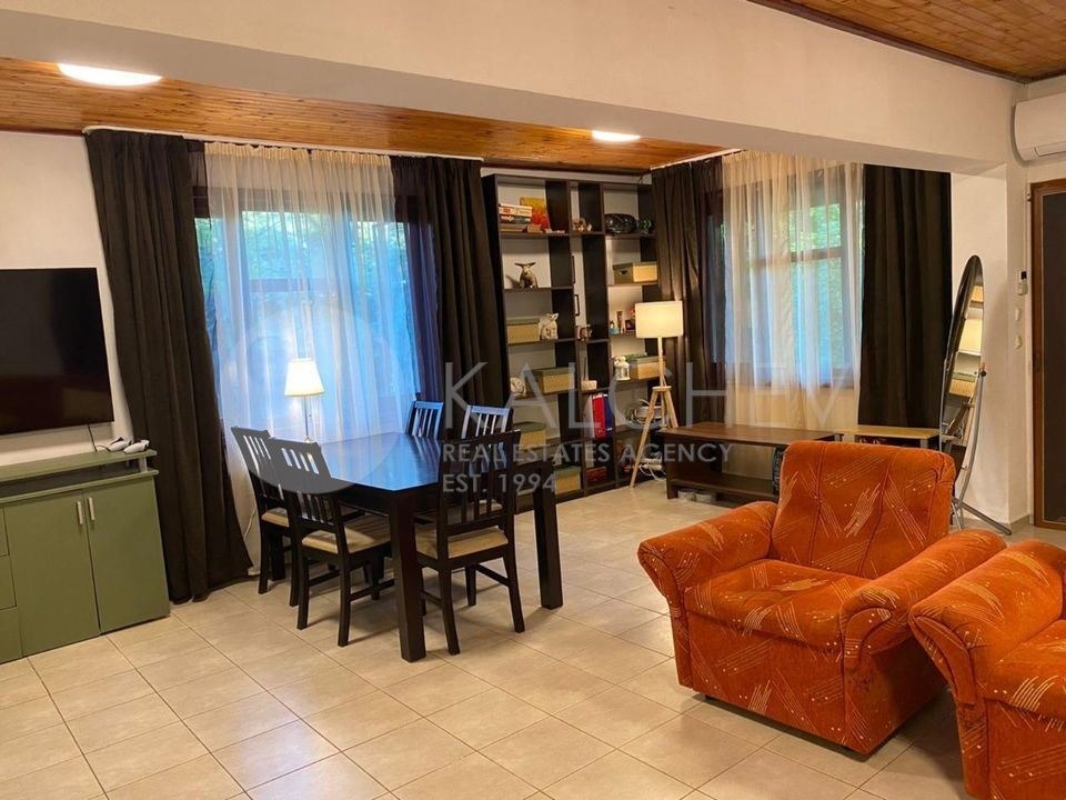 Продава КЪЩА, с. Горен чифлик, област Варна, снимка 4 - Къщи - 48153273