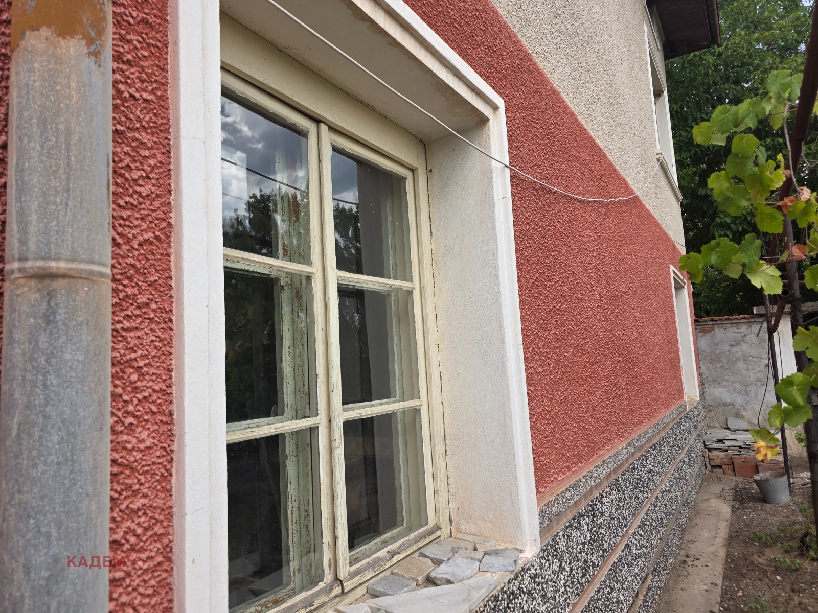 Продава КЪЩА, с. Коняво, област Кюстендил, снимка 2 - Къщи - 55823754