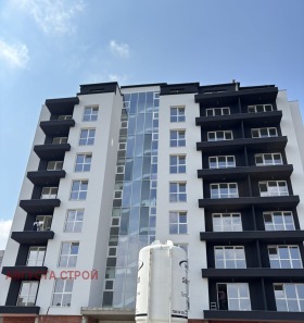 1 quarto Liulin 5, Sofia