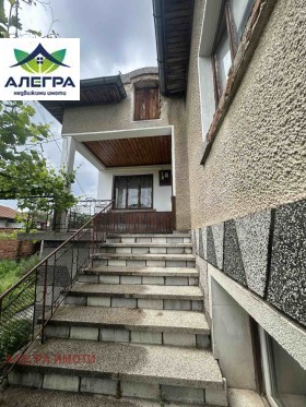 Продажба на имоти в с. Звъничево, област Пазарджик - изображение 8 