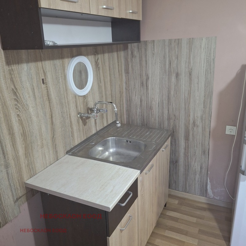 Продава ЕТАЖ ОТ КЪЩА, гр. Костинброд, област София област, снимка 4 - Етаж от къща - 52447594