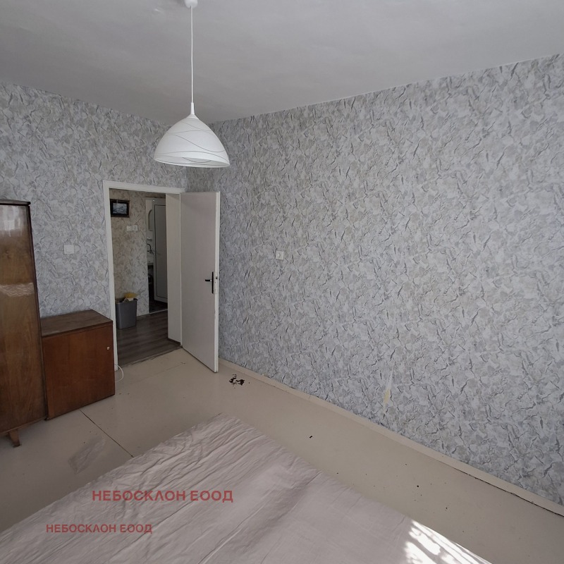 Продава ЕТАЖ ОТ КЪЩА, гр. Костинброд, област София област, снимка 7 - Етаж от къща - 52447594