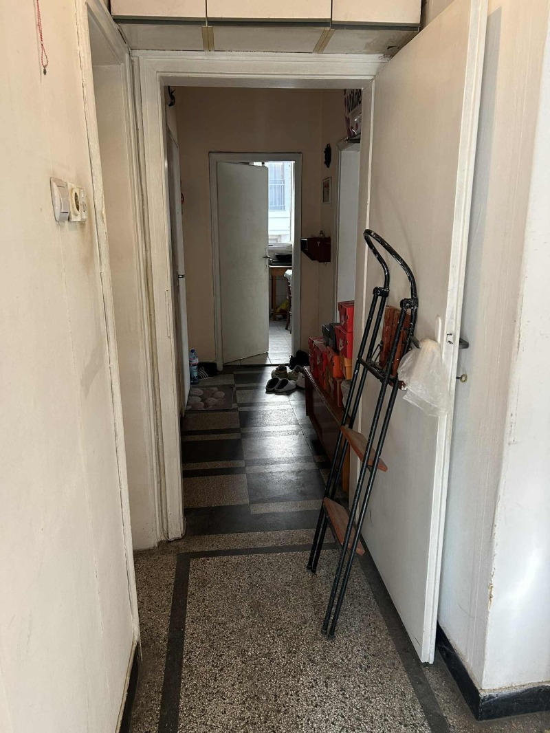 Продава ЕТАЖ ОТ КЪЩА, гр. Пловдив, Център, снимка 5 - Етаж от къща - 52696406