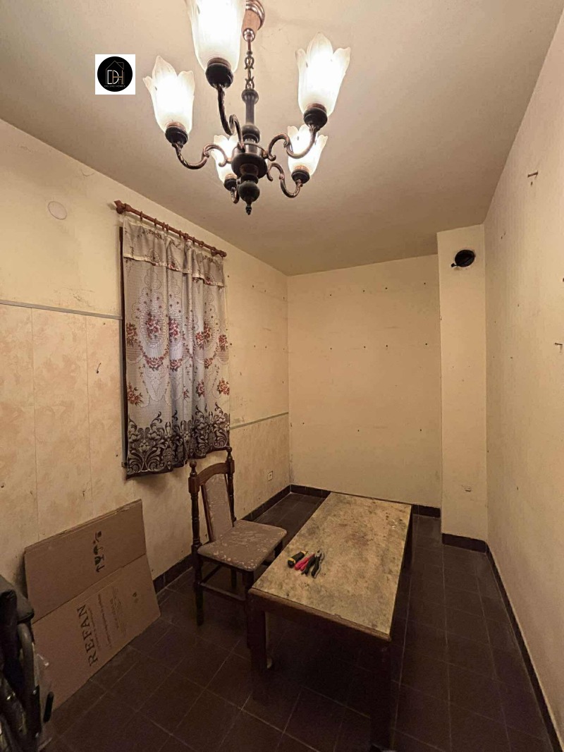 Продава КЪЩА, гр. Пловдив, Младежки Хълм, снимка 12 - Къщи - 52141221