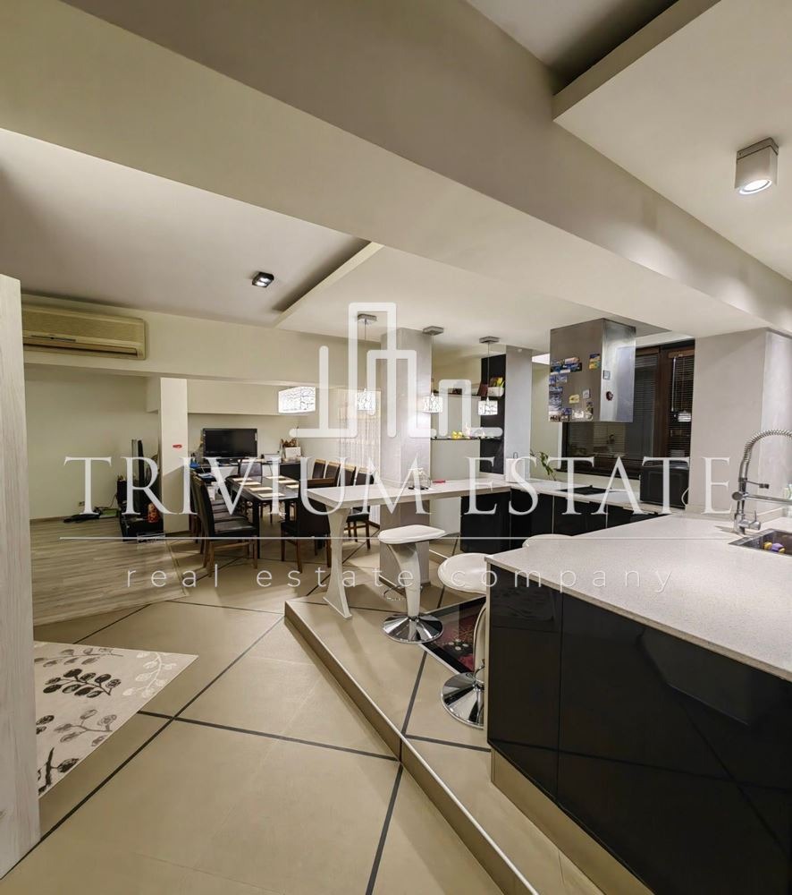 Продава МНОГОСТАЕН, гр. Пловдив, Кършияка, снимка 2 - Апартаменти - 54188350