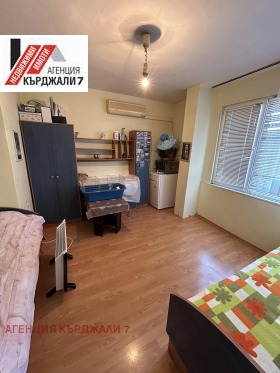 2 bedroom Vazrozhdentsi, Kardzhali 12