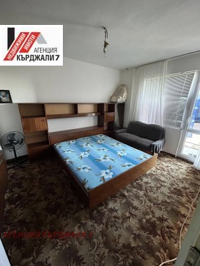 2 bedroom Vazrozhdentsi, Kardzhali 10