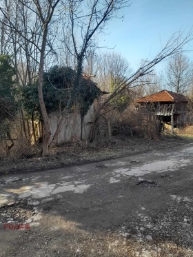 Продажба на имоти в с. Кръвеник, област Габрово - изображение 1 