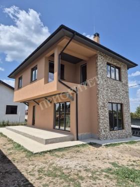 Продава Къща