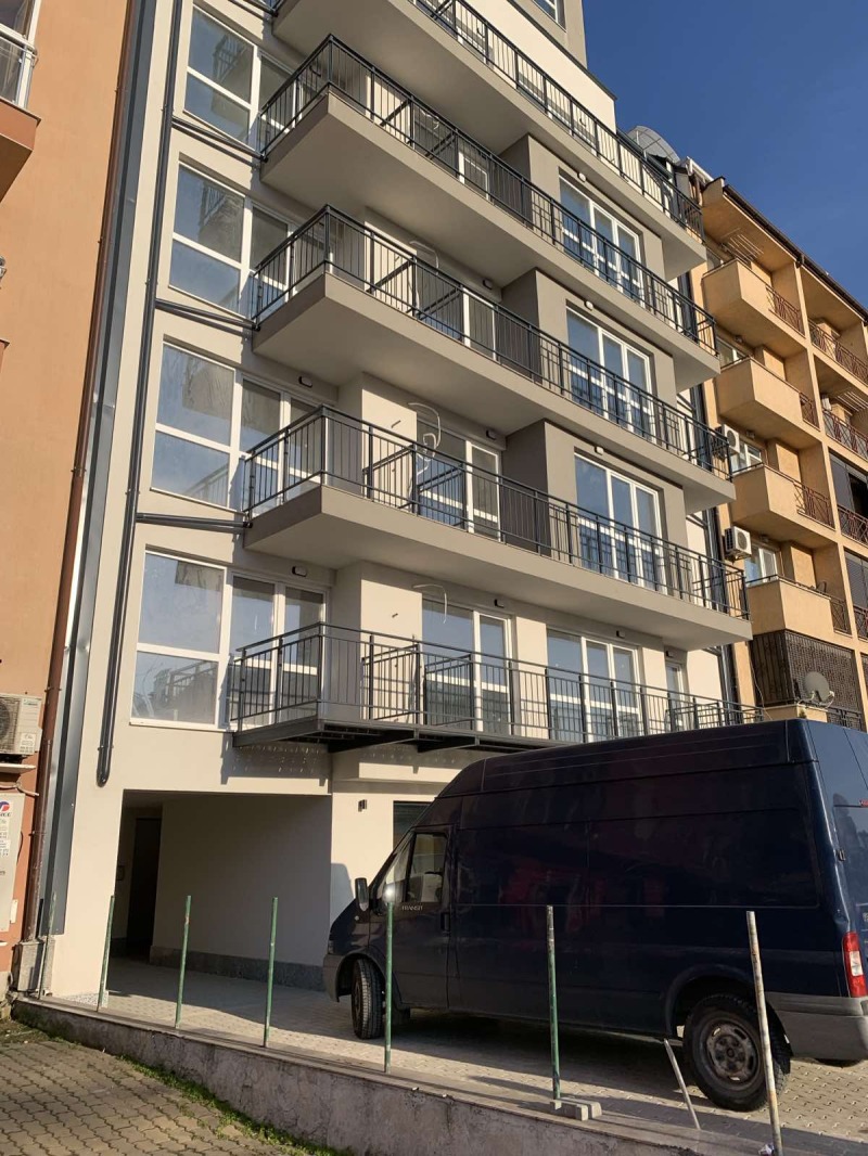 In vendita  2 camere da letto Sofia , Nadegda 4 , 102 mq | 80733166