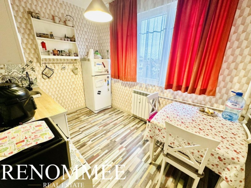 Продава 3-СТАЕН, гр. София, Гео Милев, снимка 3 - Апартаменти - 52705364