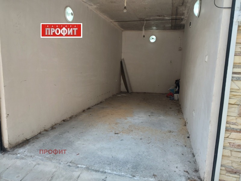 Продава ГАРАЖ, ПАРКОМЯСТО, гр. Пловдив, Център, снимка 3 - Гаражи и паркоместа - 52664438