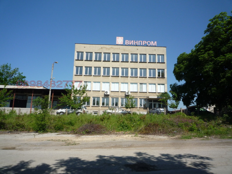 Продава БИЗНЕС ИМОТ, гр. Разград, Промишлена зона - Запад