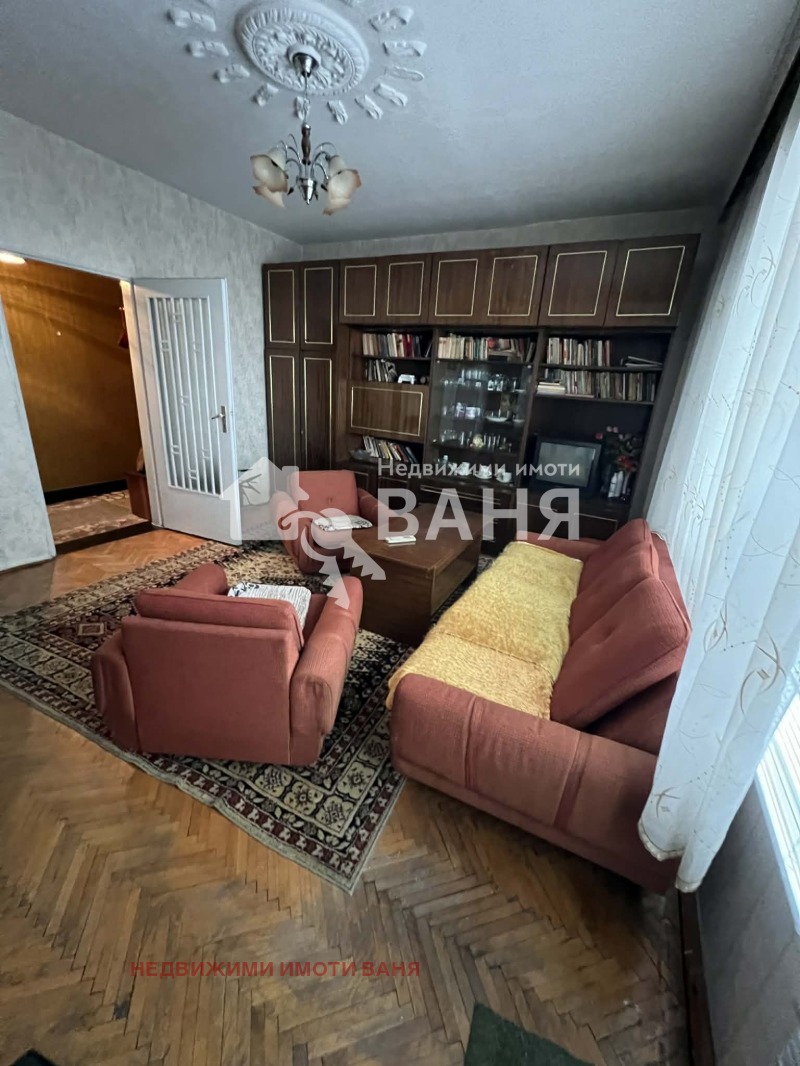 Продава 3-СТАЕН в област Пловдив, гр. Карлово - 80 кв.м / 100 000 € » 195 583.00 лв., НЕДВИЖИМИ ИМОТИ ВАНЯ