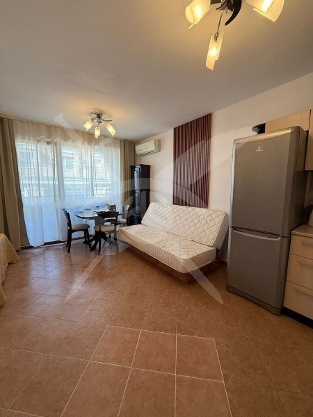 Продава 1-СТАЕН, област Бургас, к.к. Слънчев бряг • 82000 € / 160378.06 лв. • 29558874 1