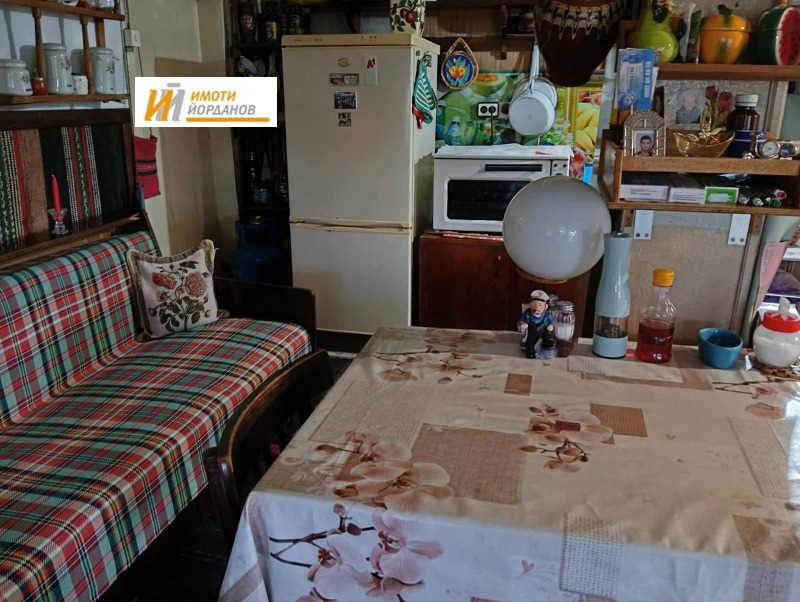 Продава КЪЩА, с. Леденик, област Велико Търново, снимка 3 - Къщи - 52060671