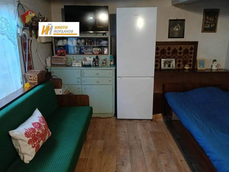 Продава КЪЩА, с. Леденик, област Велико Търново, снимка 2 - Къщи - 52060671