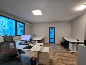 3+ camere da letto Meditsinska akademiia, Sofia 8