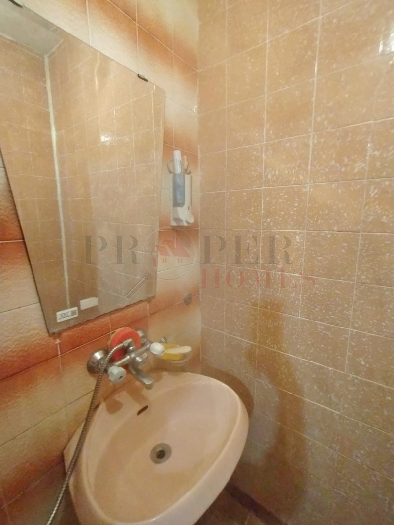 Eladó  2 hálószobás Veliko Tarnovo , Kolju Ficseto , 75 négyzetméter | 71300012 - kép [11]