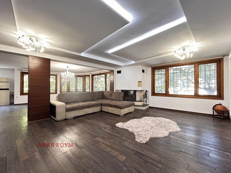 Продава  Многостаен град Варна , Център , 228 кв.м | 55496400 - изображение [2]