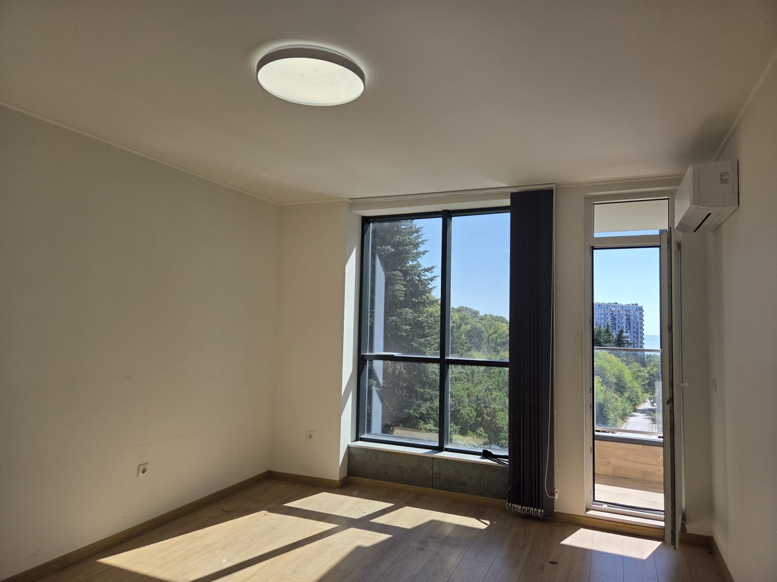 Продава 3-СТАЕН, гр. Варна, Бриз, снимка 13 - Апартаменти - 56196007
