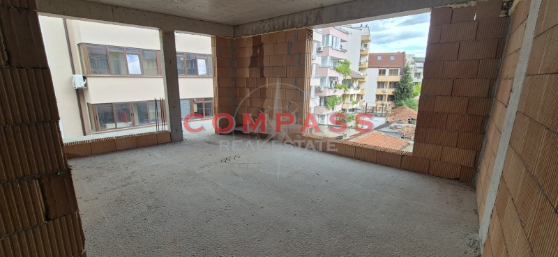 Till salu  1 sovrum Varna , Kolhozen pazar , 81 kvm | 83775606