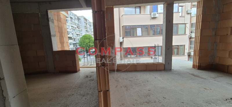 Till salu  1 sovrum Varna , Kolhozen pazar , 81 kvm | 83775606 - bild [3]
