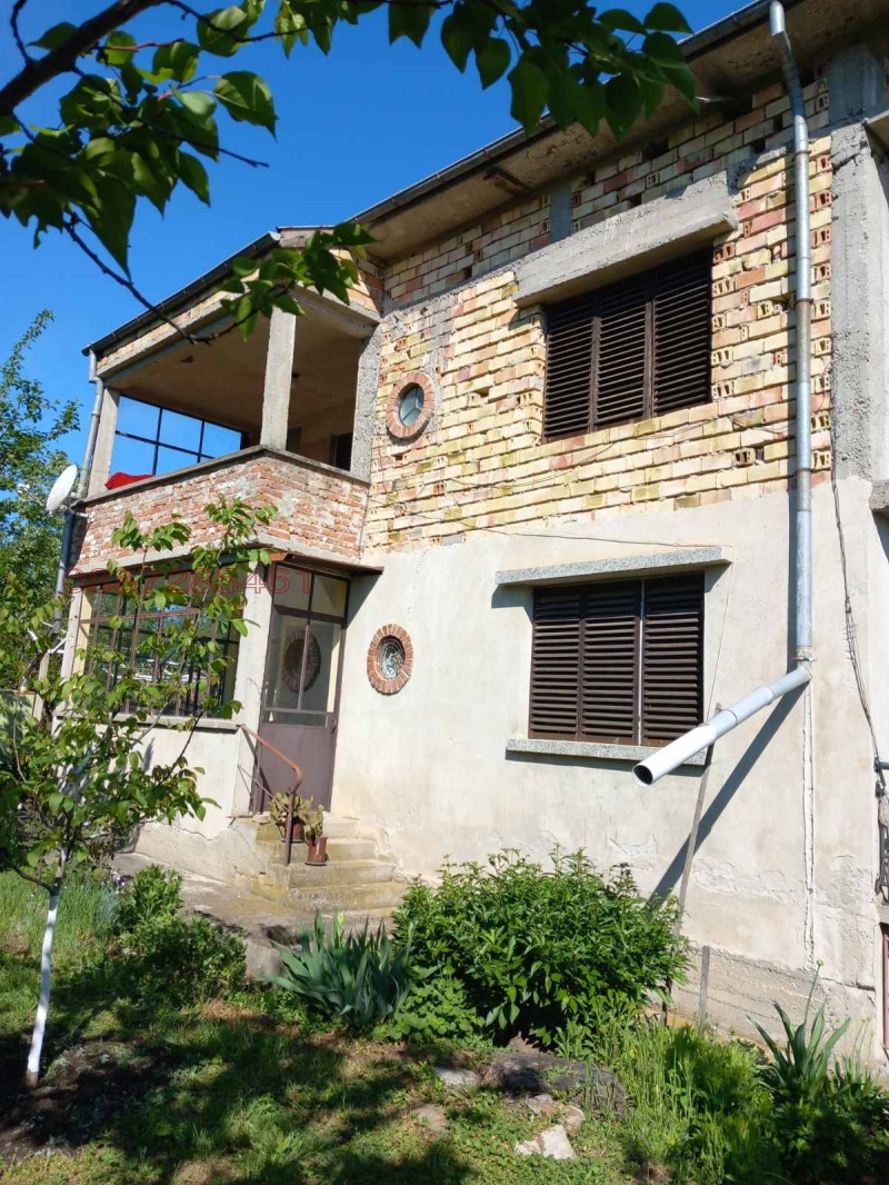 Продава КЪЩА, с. Бистра, област Търговище, снимка 3 - Къщи - 52783968