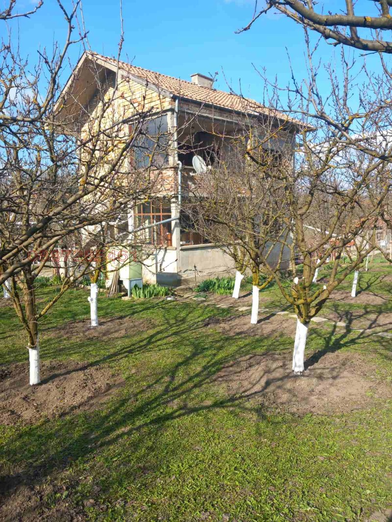 Продава КЪЩА, с. Бистра, област Търговище, снимка 2 - Къщи - 52783968