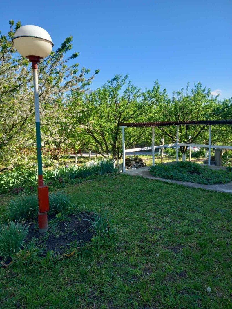 Продава КЪЩА, с. Бистра, област Търговище, снимка 7 - Къщи - 52783968