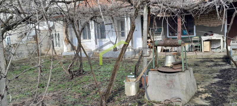 Продава КЪЩА, с. Кривня, област Варна, снимка 2 - Къщи - 53602707