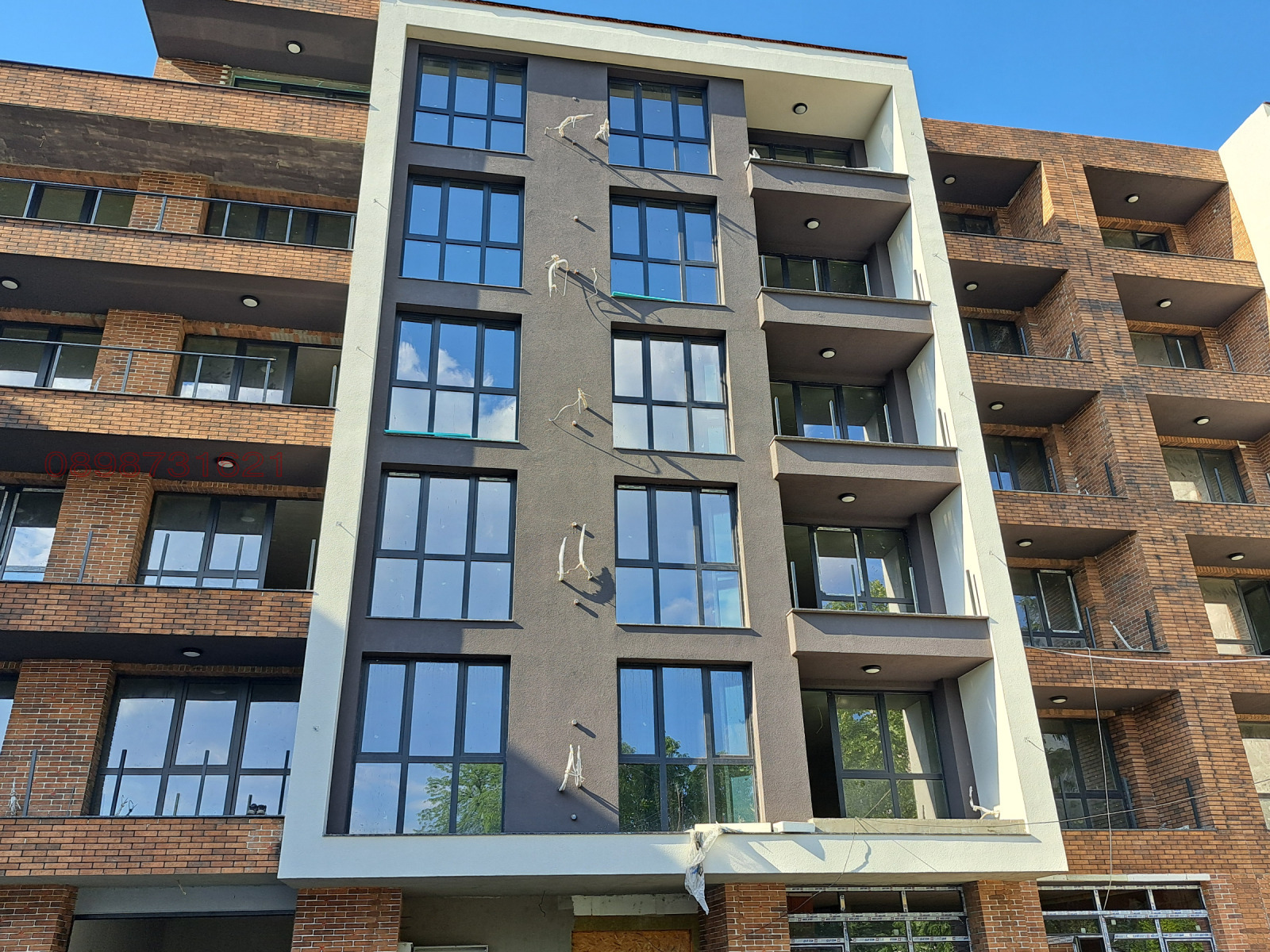 Продава 3-СТАЕН, гр. Перник, Изток, снимка 2 - Апартаменти - 55741281