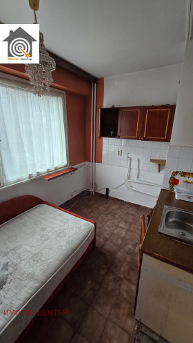 1 quarto Nadejda 1, Sofia 8