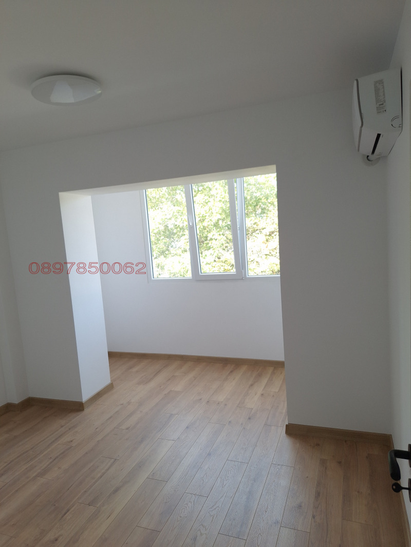 Продава  3-стаен град Варна , Левски 2 , 82 кв.м | 79745878 - изображение [8]