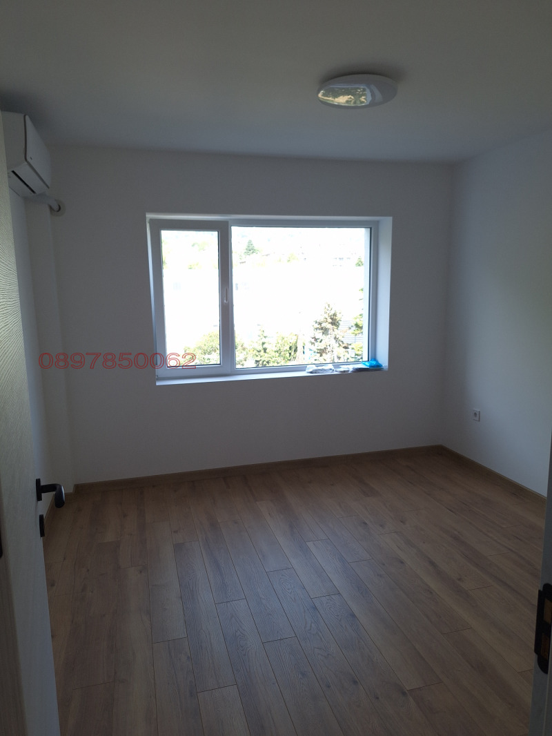 Продава  3-стаен град Варна , Левски 2 , 82 кв.м | 79745878 - изображение [7]