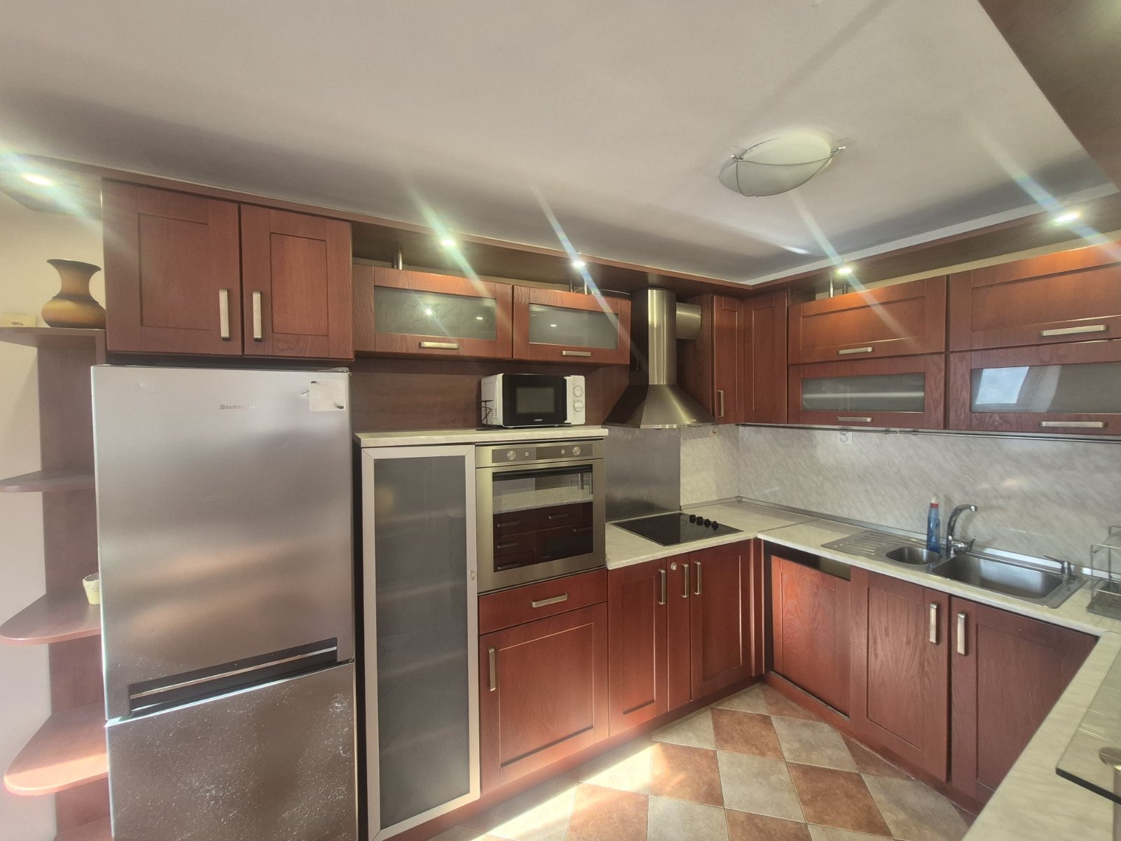 Продава 3-СТАЕН, гр. Плевен, Широк център, снимка 2 - Апартаменти - 54376020