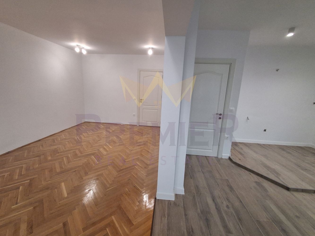 Продава 4-СТАЕН, гр. Варна, Лятно кино Тракия, снимка 4 - Апартаменти - 55625743