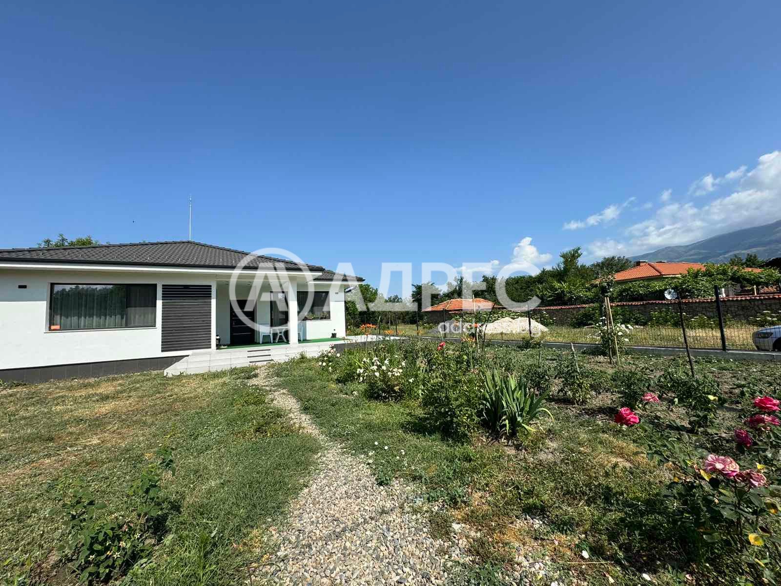 Продава КЪЩА, с. Соколица, област Пловдив, снимка 2 - Къщи - 50778019