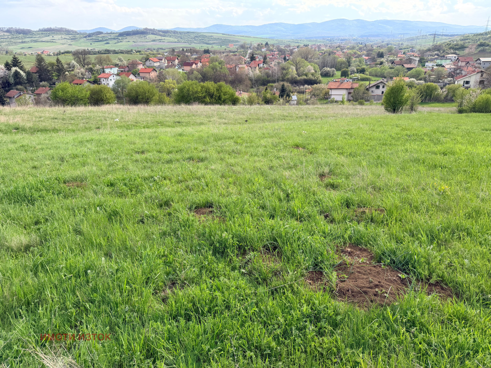 Продава ПАРЦЕЛ, с. Драгичево, област Перник