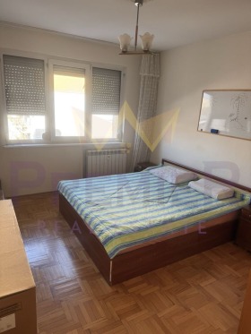 2 Schlafzimmer Mladost 2, Sofia 2