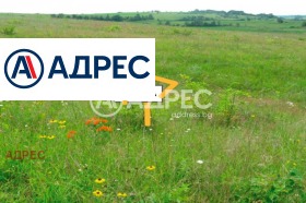 Komplo Topoli, Varna