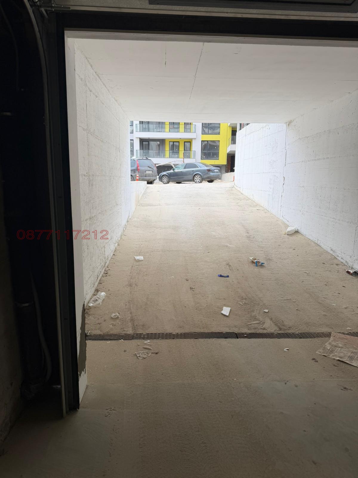 Продава ГАРАЖ, ПАРКОМЯСТО, гр. Варна, Владислав Варненчик 1, снимка 4 - Гаражи и паркоместа - 54132945