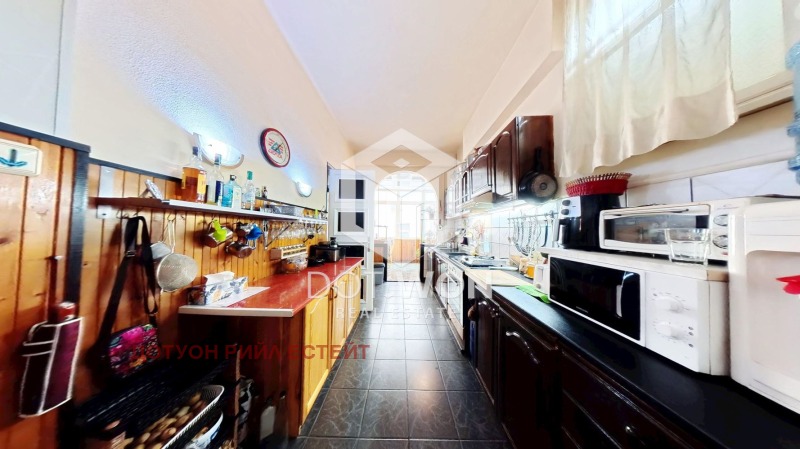 Продава МНОГОСТАЕН в град София, Център - 138 кв.м / 479 999 € » 938 796.44 лв., ДОТУОН РИЙЛ ЕСТЕЙТ