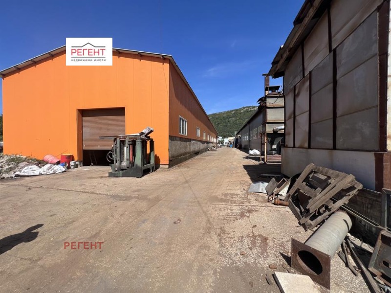 Продава ПРОМ. ПОМЕЩЕНИЕ в град Габрово, Промишлена зона - 10000 кв.м / 1 600 000 € » 3 129 328.00 лв., РЕГЕНТ