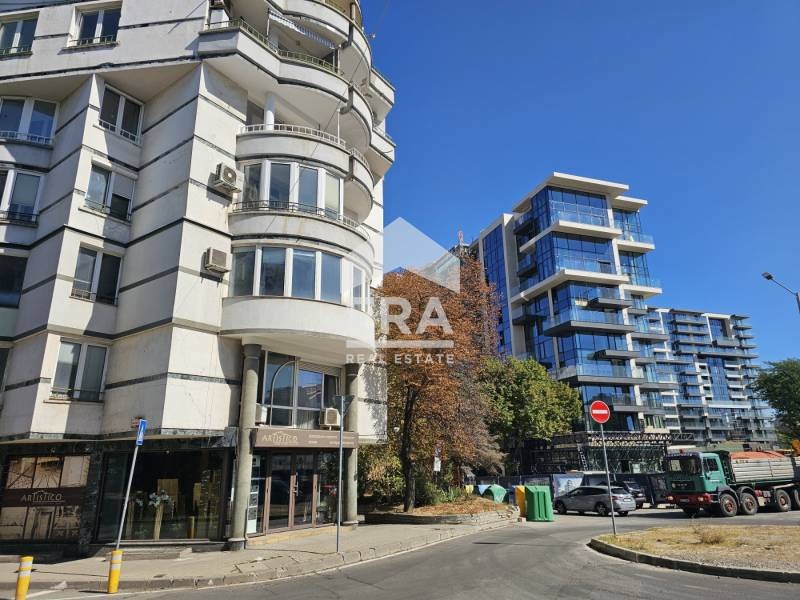 Продаја  1 спаваћа соба Софија , Обориште , 75 м2 | 71885102