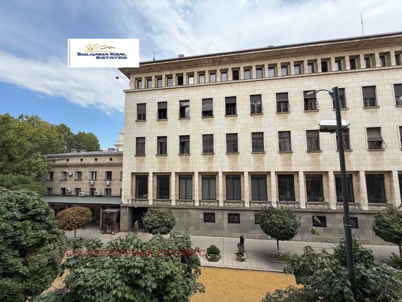 En venta  2 dormitorios Sofia , Tsentar , 100 metros cuadrados | 17945589